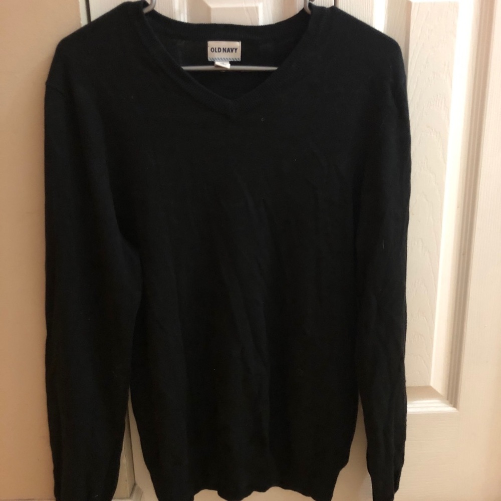 Black old navy sweater